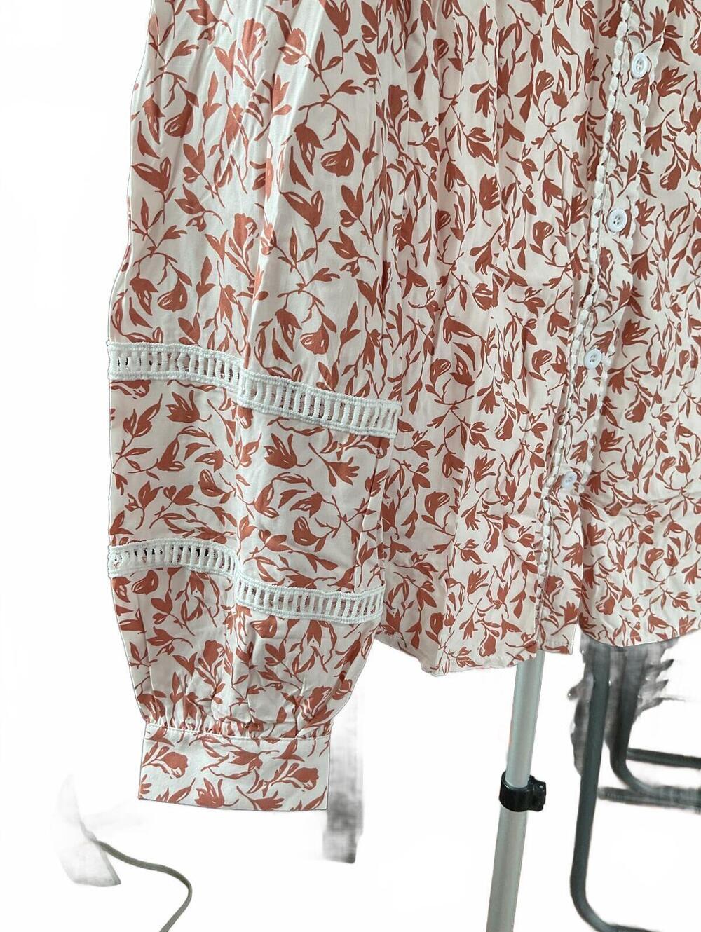 NWOT Melanie Lace Floral Puff Sleeve Top Bohemian Romantic 100% Viscose Size S - Picture 2 of 5